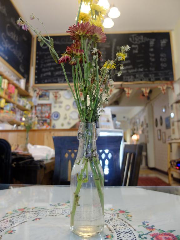 The London Tearoom Chiang Mai Eksteriør billede